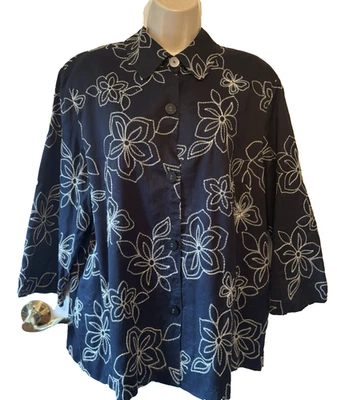 Alfred Dunner Women's Blouse Size XL 18 Embroidered Floral Button-up Top - Image 1 of 4