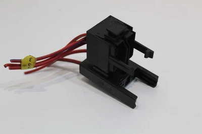 Suporte para caixa de fusíveis relé Audi 80 8C B4 8A0972081A - Imagem 1 de 4