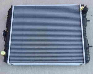 NUEVO Conjunto de radiador genuino TYM Branson número de pieza EA00003972A - Imagen 1 de 4