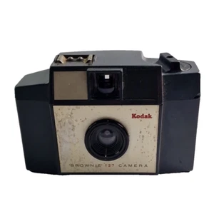Kodak Brownie 127 (3rd Model) Camera For Parts Or Repair Untested - Picture 1 of 22