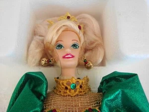 NUEVA MUÑECA Barbie joya navideña edición limitada de porcelana como nueva en caja con remitente - Imagen 1 de 12