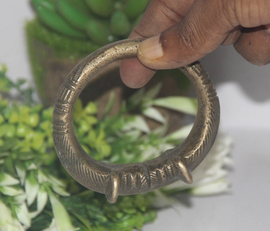 Pulsera Kada Redonda Latón Antigua Original Antigua Fina Hecha a Mano Foto 1 de 4