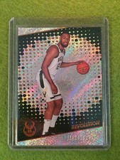 JABARI PARKER BUCKS PRIZM REFRACTOR BASKETBALL CARD 2017-18 Panini Revolution#67