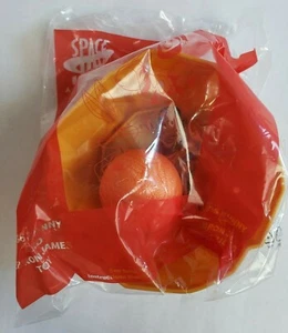 MCDONALD'S BUGS BUNNY AND LEBRON JAMES SPACE JAM A NEW LEGACY TOY CANADA EDITION - Picture 1 of 8