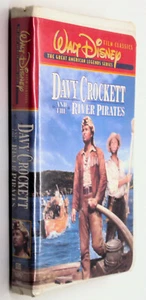 DAVY CROCKETT AND THE RIVER PIRATES VHS Walt Disney Great American Legend Series - Imagen 1 de 3