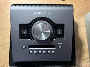 UAD Apollo Twin Mk2 2024 Like New - Foto 1 di 5