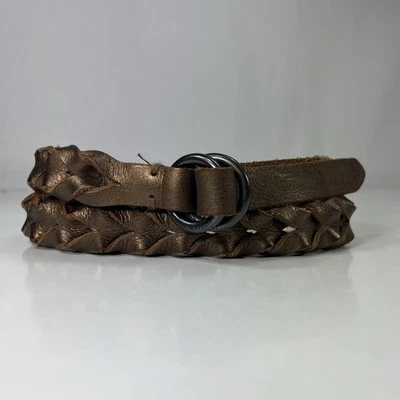 Cinto de couro genuíno marrom metálico ligado Abercrombie & Fitch - Feminino tamanho 34 - Imagem 1 de 4