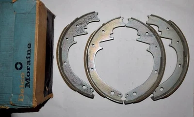 NOS 1961-64 BUICK INVICTA LESABRE ELECTRA RIVIERA WCAT REAR BRAKE SHOES 1396218 - Image 1 of 4
