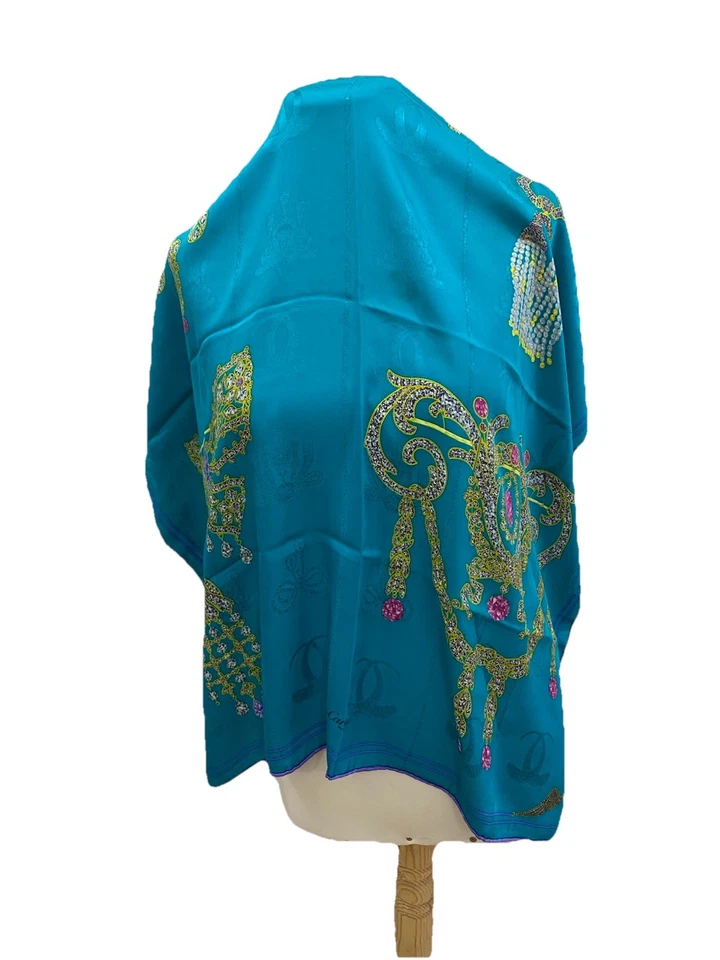 Bufanda de seda Must De Cartier S55# 34 pulgadas Foto 1 de 4