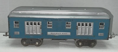 LIONEL PREWAR STANDARD GAUGE 310 BLUE BAGGAGE/MAIL CAR - Image 1 of 4