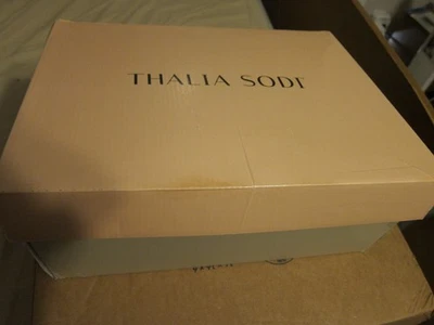 Botas Thalia Sodi Rikka negras de tacón medio de la pantorrilla 8,5 M | Detalles envolventes Sherpa Foto 1 de 4