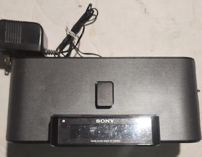 SONY ICF-CS10iP Dream Machine iPod Dock & AM/FM Clock Radio With AC Adapter - Image 1 of 3