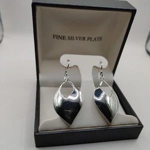 Pendientes perforados placa plata nuevos en caja - Imagen 1 de 5