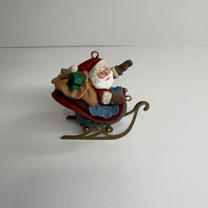 Hallmark Keepsake Ornament 1992 quinto de cinco en la colección de Papá Noel y sus renos - Imagen 1 de 10