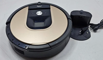 iRobot Roomba 966 Aspirapolvere Robot - Non Funzionante, Per Pezzi - Immagine 1 di 4