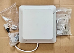 RFA I-ATP6-43-698/3800 (Art No.16500446), micro panel de montaje en pared interior de banda ancha - Imagen 1 de 5