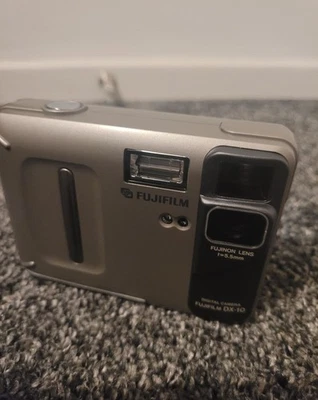 Fujifilm Finepix Dx10 Digital Camera good used condition - Image 1 of 4
