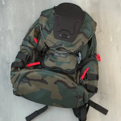 MOCHILA FREGADERO DE BAÑO RC FOS901477 MOCHILAS OAKLEY CAMUFLAJE CAZADOR TALLA ÚNICA NYLON Foto 1 de 4