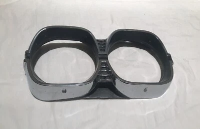 1966 RAMBLER AMC RH HEADLIGHT BEZEL DOOR 3184789 CLASSIC PASSENGER SIDE Foto 1 de 4