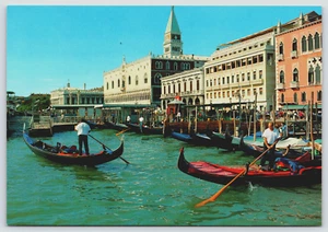 Postcard Venezia Canal Grande Italy The Grand Canal Boats Vintage View Unposted - Picture 1 of 3