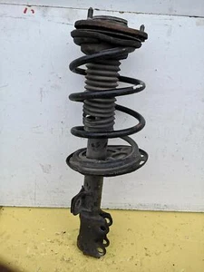 TOYOTA ESTIMA MK3 2006 - 2014 LEFT FRONT STRUT 67744 - Picture 1 of 3