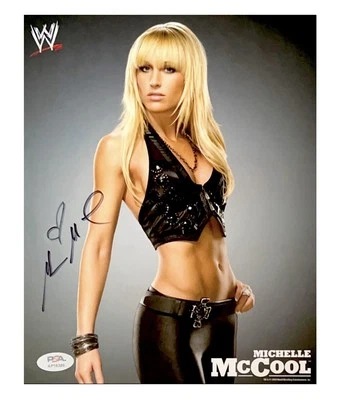 FOTO PROMOCIONAL ORIGINAL FIRMADA POR WWE MICHELLE MCCOOL 8X10 CON CERTIFICADO DE AUTENTICIDAD PSA DE 2009 RARA Foto 1 de 4