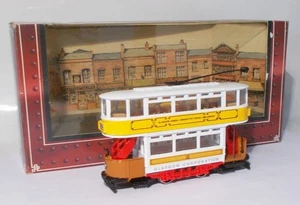 Corgi MOTORISED Glasgow Corporation Tramways Tram (ref: C992/2) - Picture 1 of 3