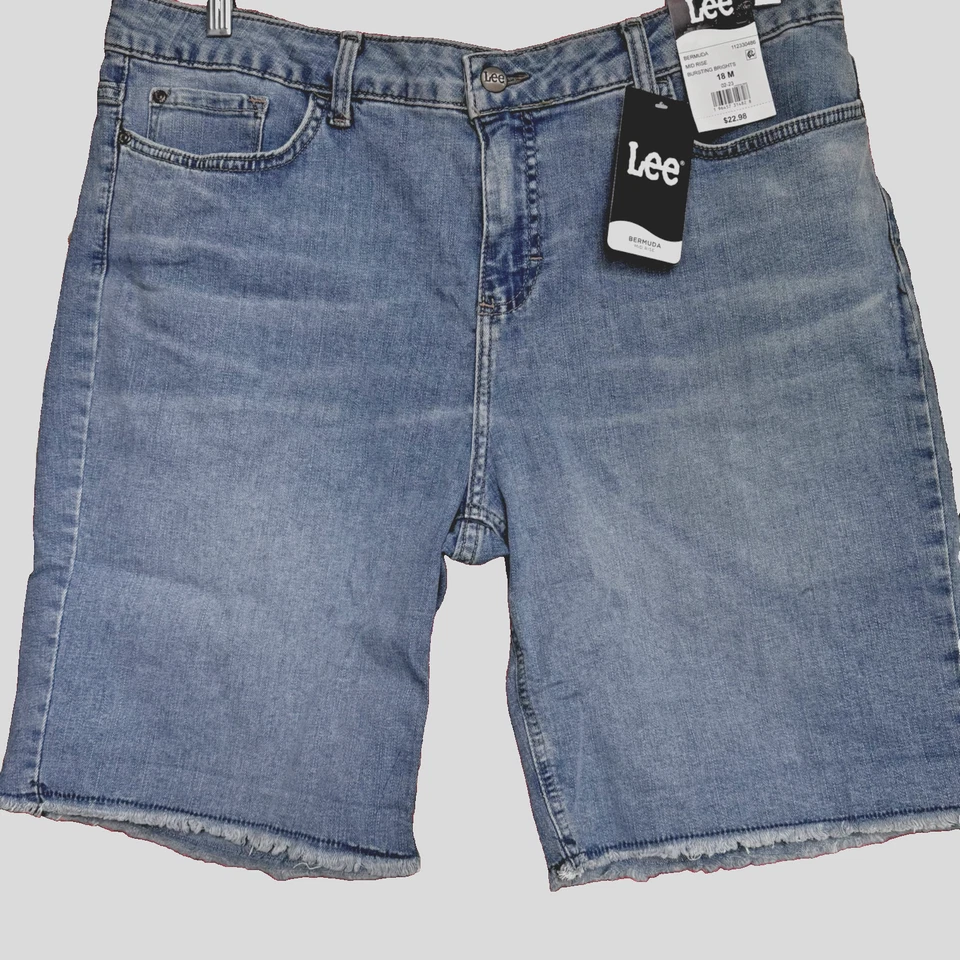 Lee Womens Mid Rise Stretchy Capri Jeans Size 22M