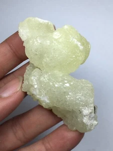 Ein ästhetischer hellgelber Brucit Kristall aus Belutschistan Pakistan - Bild 1 von 12