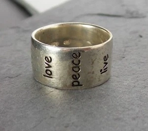 'Amor', 'Esperanza', 'Fe', 'Paz' Anillo de Plata Esterlina Vintage Hecho a Mano 925 5 g. - Imagen 1 de 8