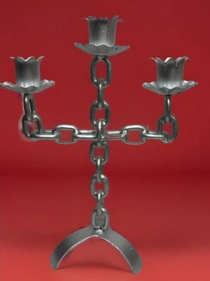 "Candelabro grande de metal gótico de 13"" de alto hecho en Hong Kong pieza de manto industrial" Foto 1 de 4