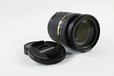 Lente macro Nikon #G833 Tamron B003 AF 18-270 mm f3,5-6,3 Di-II VC LD IF Foto 1 de 4