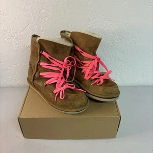 UGG Lodge Style # 1007710 Größe 6 hellbraun Wildleder rosa Schnürsenkel Kunstinnenausstattung - Bild 1 von 6