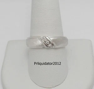 1/20CT MENS NATURAL DIAMOND WEDDING BAND BRIDAL RING 10K WHITE GOLD - Picture 1 of 10
