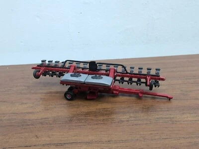 1/64 Ertl Case IH 1200 16 Row Planter Farm Toy Implement - Image 1 of 3
