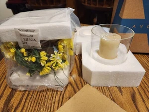 Vintage Avon Honeysuckle Floral Centerpiece New in Box  Never Used - Picture 1 of 9