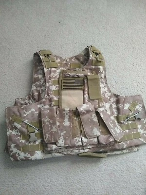 Chaleco militar/airsoft y bufanda del desierto Foto 1 de 4