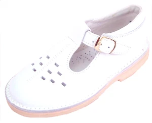 DE OSU -Spain-Girls White Leather T-Straps Dress School -European -Shoes Sz 7-10 - Picture 1 of 5