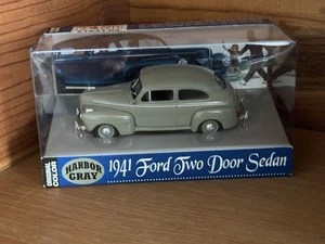 Ford Fleer 1941-03 1:43 gris puerto 1941 sedán de dos puertas - Imagen 1 de 4
