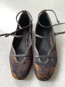 Next Grey and Orange Flat Shoes Size 5 - Picture 1 of 4