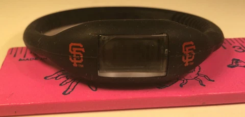 SAN FRANCISCO GIANTS RUBBER WRISTWATCH WITH SMALL LED SCREEN NEW FREE SHIPPING Cover
