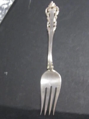 Gorham Sterling MEDICI NUEVO TENEDOR CARNE FRÍA 8 3/4" Sin Mono Foto 1 de 3