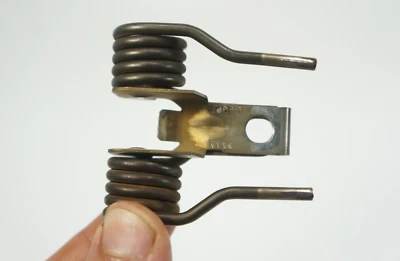 宝马 x5 750li 550i 650i 745li 745i 545i N62 发动机进气凸轮轴固定器弹簧 — 第 1/4 张图片