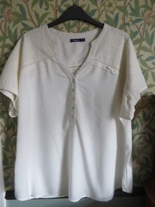 Dash, Ivory Cotton and Lace, Short Sleeved Blouse, Size 20 - Picture 1 of 7