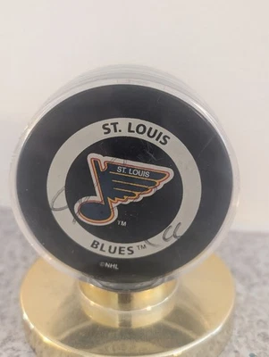 Sombrero Trick Puck firmado por Mario Lemieux - 19 de diciembre de 1996 vs St. Louis Blues Foto 1 de 2