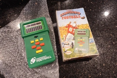 Tandy Fútbol Vintage Electrónico Portátil Sobremesa Videojuego BONITO R1#2 Foto 1 de 4