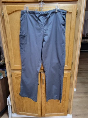 Pantalones Médicos Unisex Gris Oscuro Bootcut Por Wonder Winks Talla 2-XL Foto 1 de 4