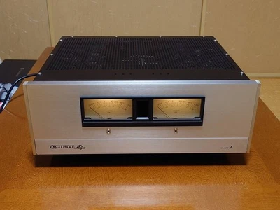 Pioneer M4a Exclusive Stereo Power Amplifier - Image 1 of 4