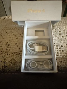 Câble Lightning Apple iPhone 4 - USB vers Lightning et écouteurs / Orig. Boite * PAS DE TÉLÉPHONE - Photo 1 sur 12