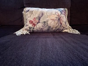 Vintage, FLORAL DECORATIVE LUMBAR PILLOW, W/SILK CORD FRINGE TRIM 10" H X 16" L - Picture 1 of 4